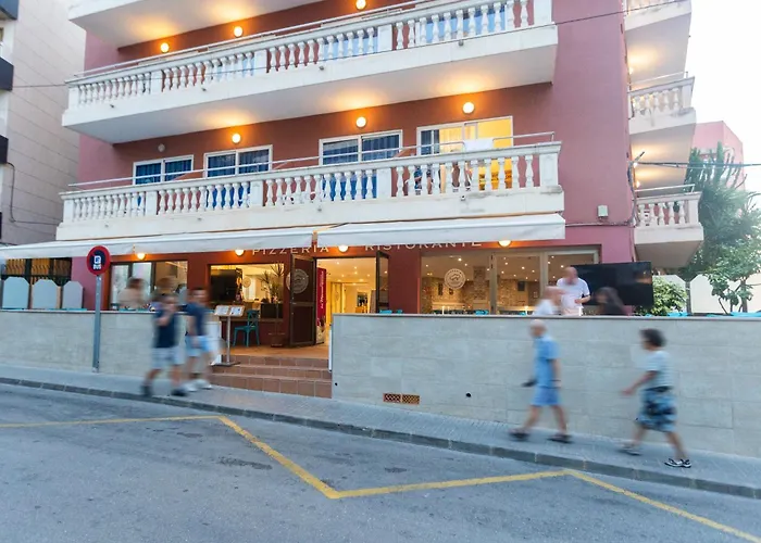 Ona Luna Park - Adults Friendly 16 Years Plus Hotel 3*