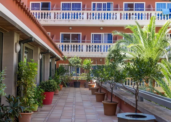 Ona Luna Park - Adults Friendly 16 Years Plus Hotel 3*