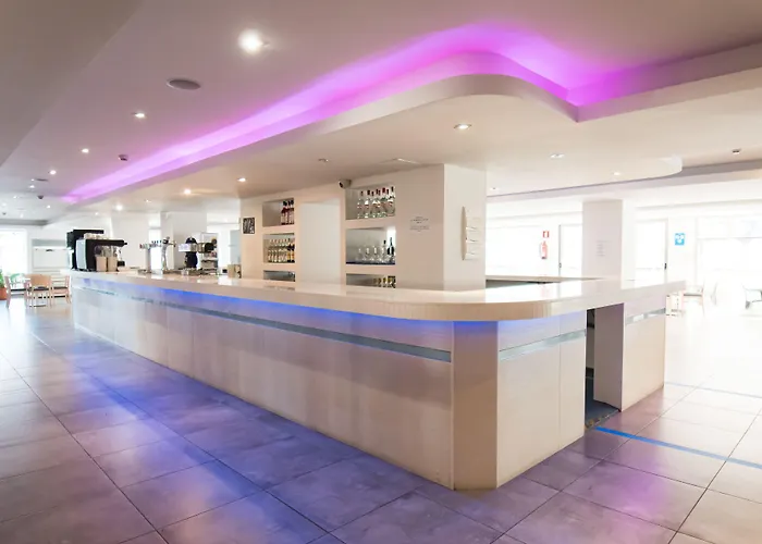 Ona Luna Park - Adults Friendly 16 Years